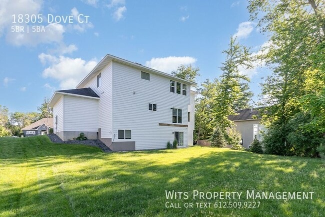 Building Photo - 18305 Dove Ct