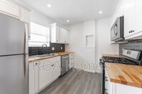 Building Photo - 3005 Ruckle St