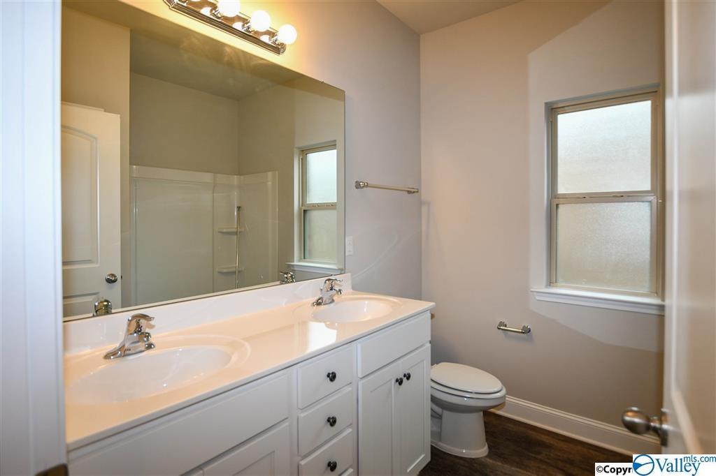 Building Photo - 107 Delilah Ln