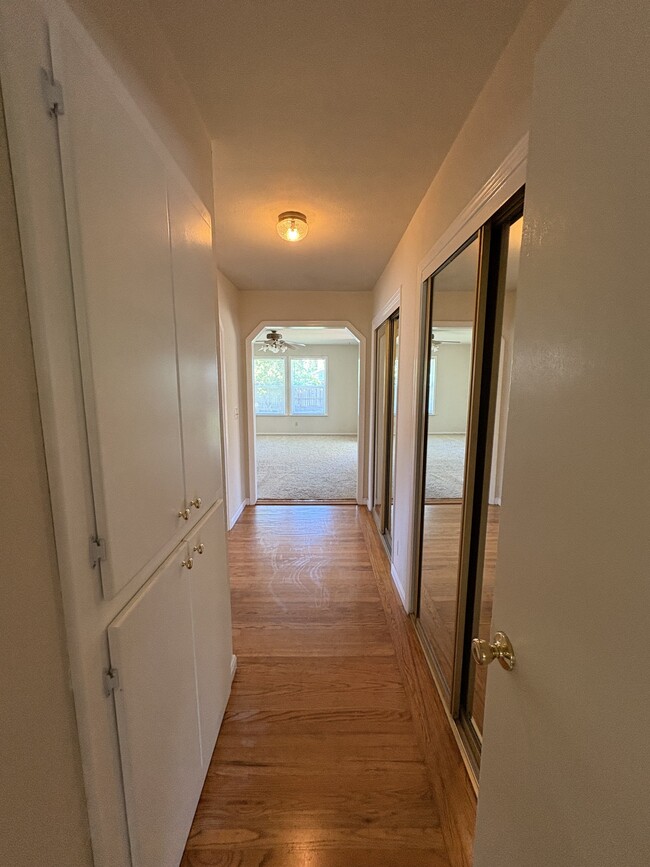 Building Photo - 507 Benicia Dr