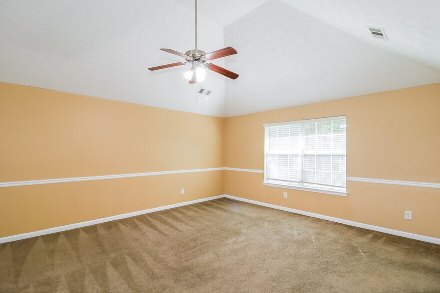 Building Photo - 468 Brunswick Cir