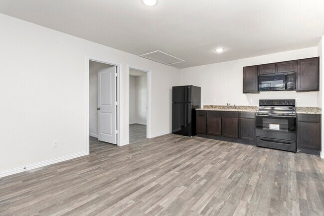 Building Photo - 1521 Edna Ln