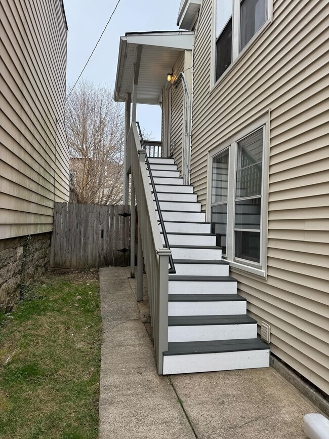 2nd Floor Entrance - 675 Spring Garden St