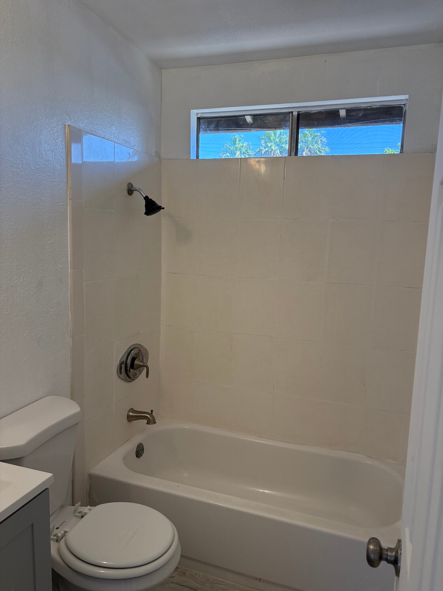 Building Photo - 21725 Dracaea Ave
