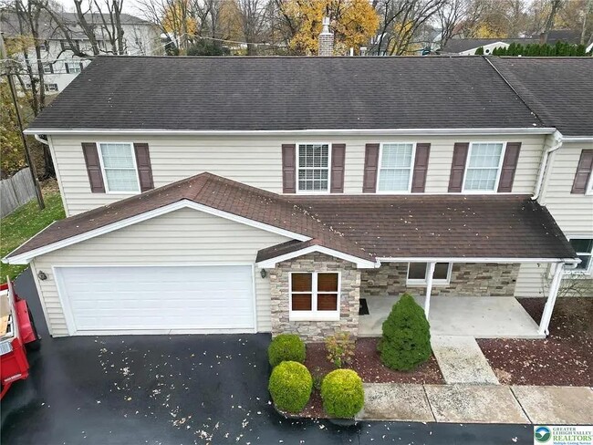 Primary Photo - 2084 Johnston Dr