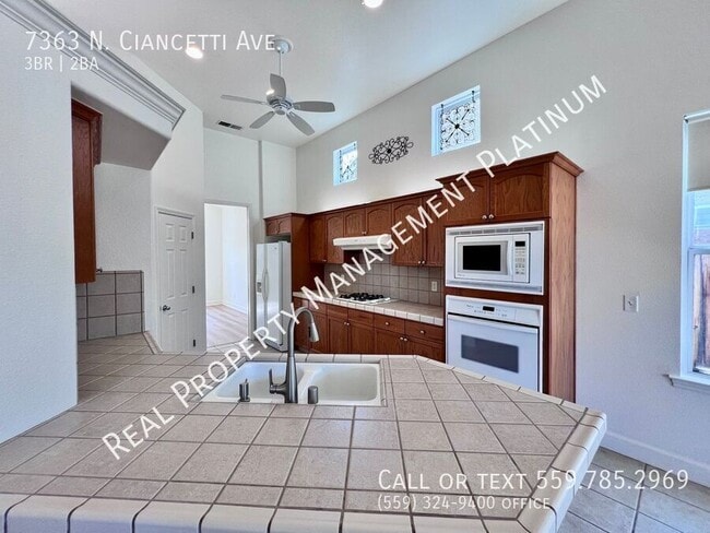 Building Photo - 7363 N Ciancetti Ave