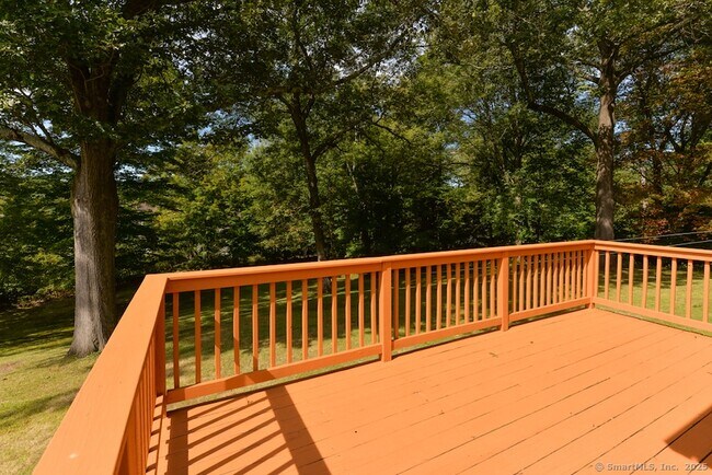 Building Photo - 62 Candlewood Lake Rd