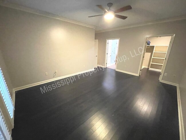 Building Photo - EXCELLENT LOCATION - 2BD/2BA FOR RENT