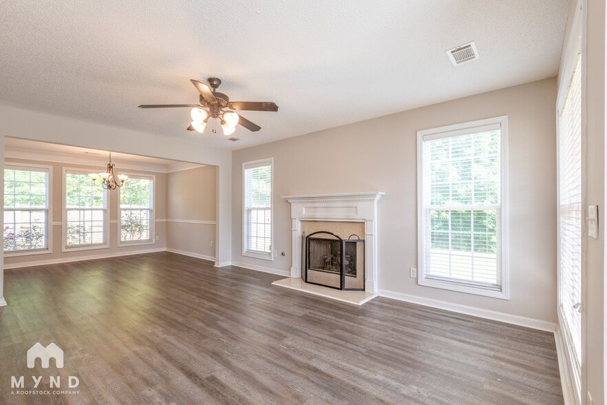 Building Photo - 432 The Gables Dr