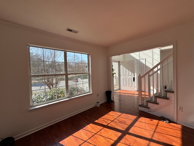 Building Photo - 4233 Rosewood Ct