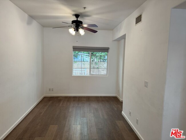 Building Photo - 2315 Mira Vista Ave