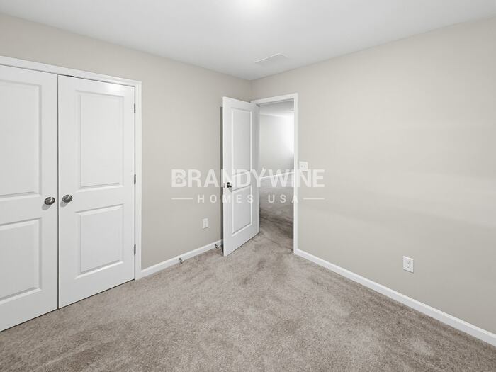 Building Photo - 680 Friesland Dr