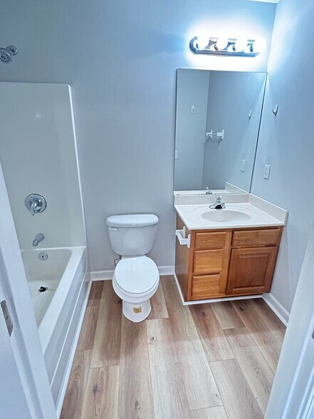 Building Photo - 563 Boring Chapel Rd