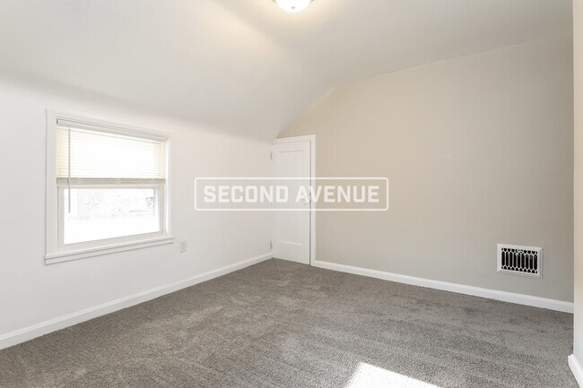 Building Photo - 928 Kennedy Dr