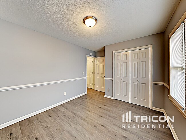 Building Photo - 104 Chickadee Ct