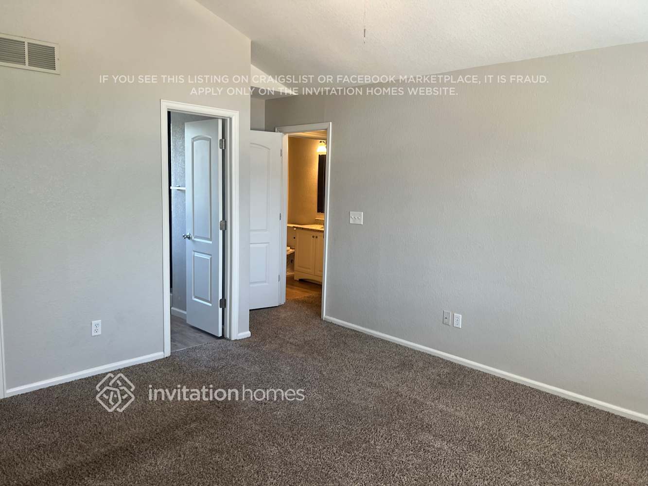 Building Photo - 3289 Blue Grass Cir