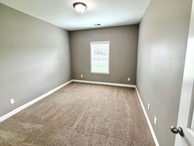 Building Photo - Now Leasing a 4-Bedroom 3 Bath Home In Olive Branch