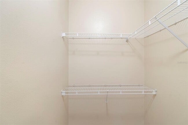 Building Photo - 7831 Hidden Hollow Dr