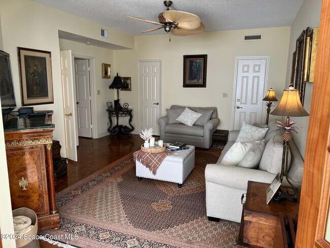 Building Photo - 5680 Jimmy Buffett Mem Hwy