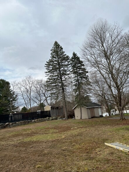 Building Photo - 67 Russell St