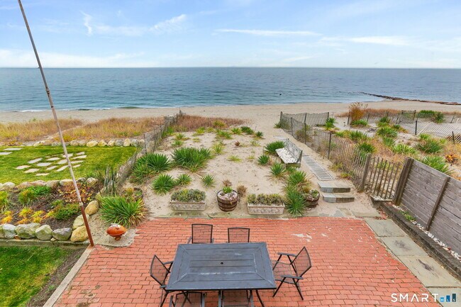 Building Photo - 1235 Fairfield Beach Rd