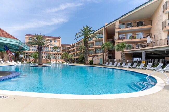 Building Photo - 9520 Seawall Blvd