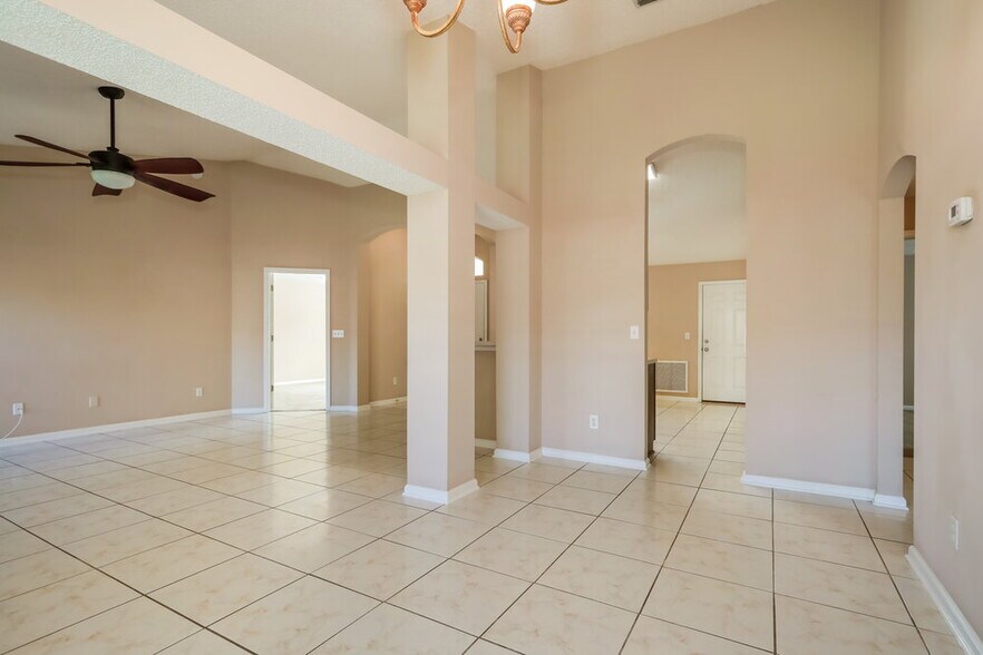 Building Photo - 2364 Tigress Ln