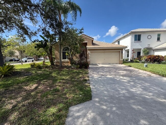 Building Photo - Exceptional Rental Opportunity 3 beds 2 ba...