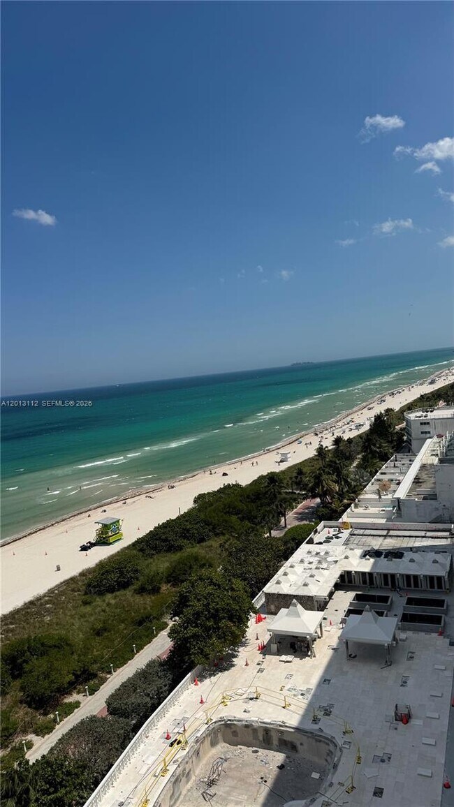 Building Photo - 5555 Collins Ave