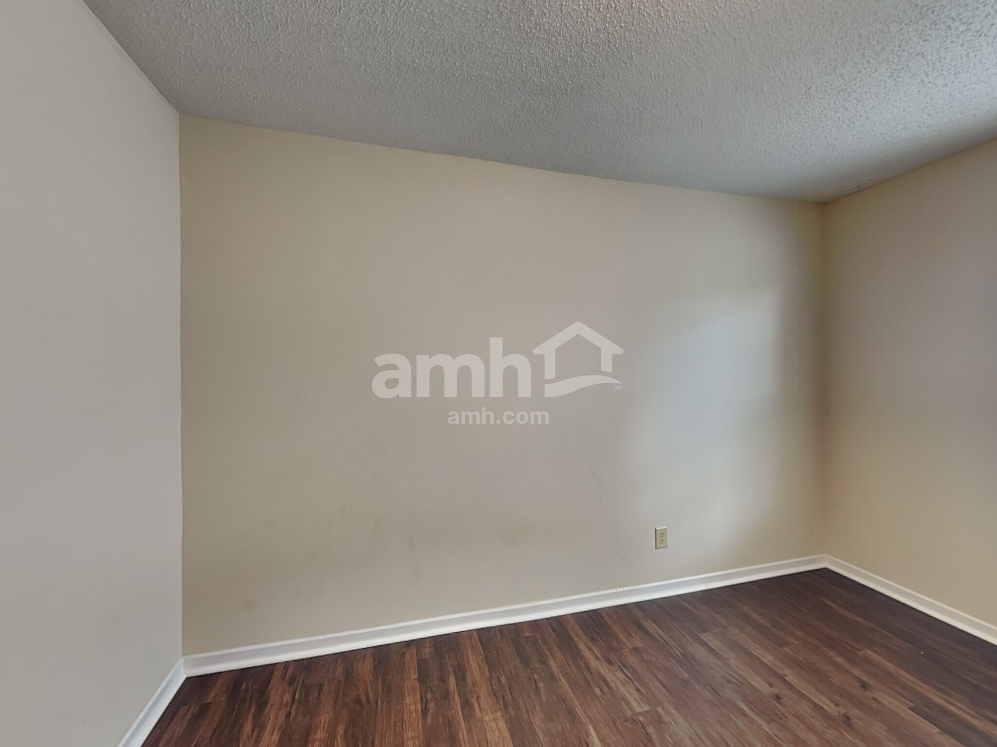 Building Photo - 6622 W Jefferson Ct