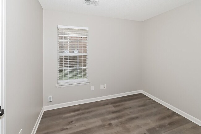 Building Photo - 5814 Steffani Dr