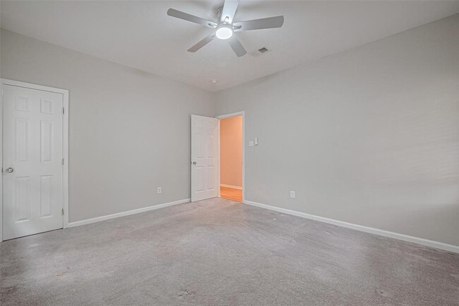 Building Photo - 213 W Murrill Ave
