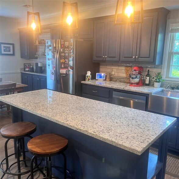 Building Photo - 317 Holly Ridge Dr