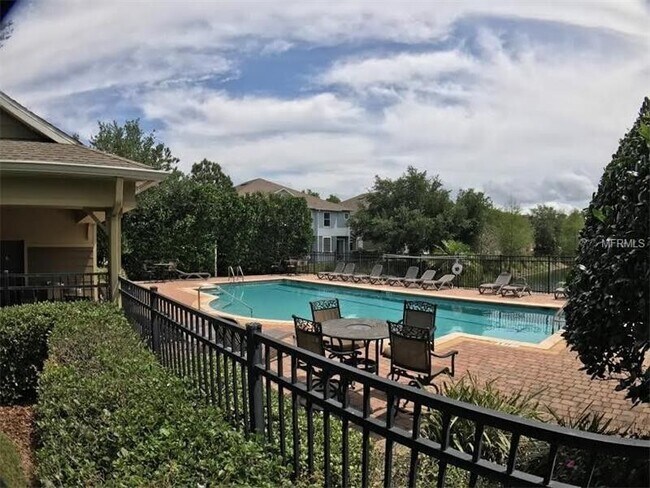 Building Photo - SANFORD: 2 Story Townhome, Falgship Park C...