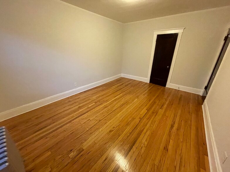 Building Photo - 119 Highland Ave