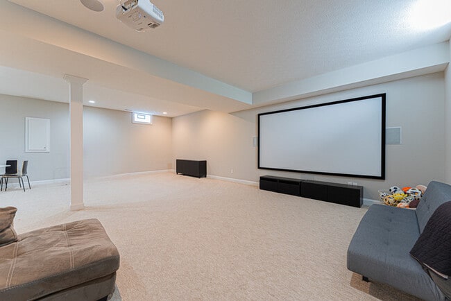 Building Photo - Stunning home in Olentangy schools!