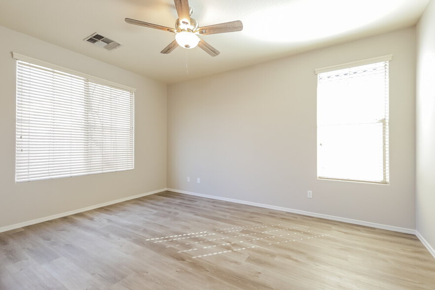 Building Photo - 21038 E Tierra Grande