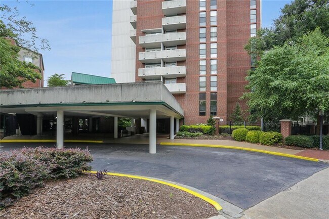 Building Photo - 375 Ralph McGill Blvd NE