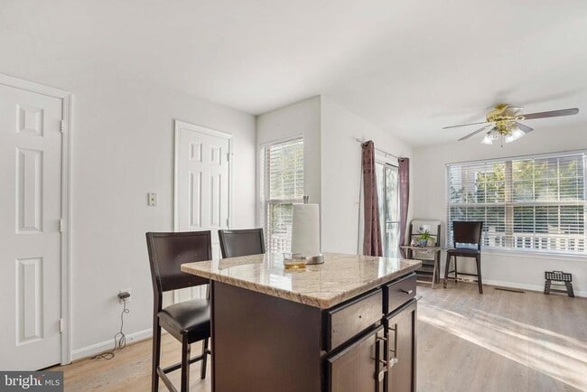 Building Photo - 13118 Plotner Farm Rd