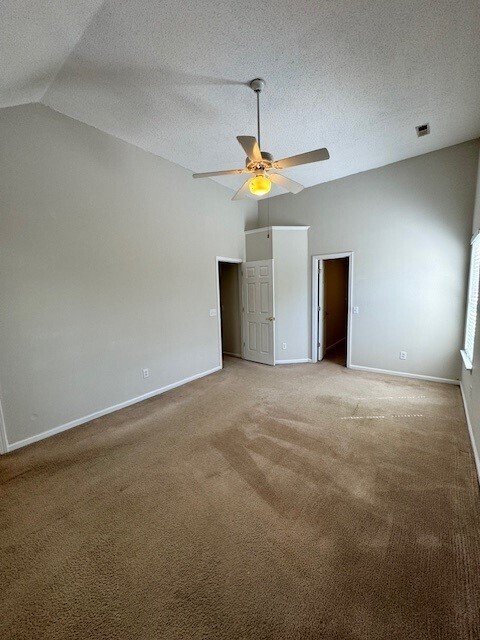 Building Photo - Charming 4-Bedroom Home