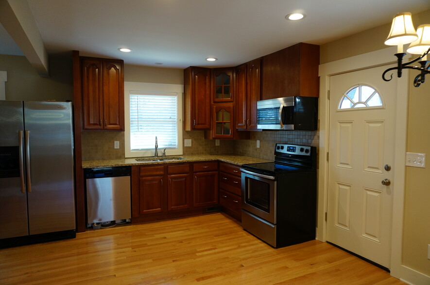 Kitchen - 3199 Concord Circle