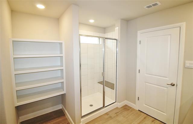Building Photo - 1449 Bennett Dr