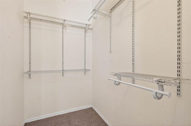 Building Photo - 9739 Meadow Field Cir