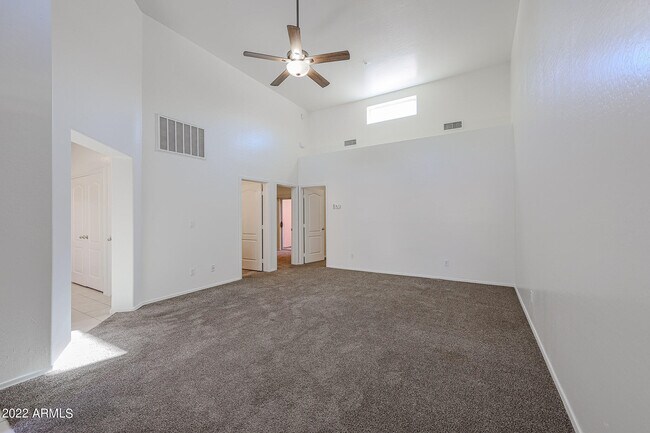 Building Photo - 8940 W Olive Ave