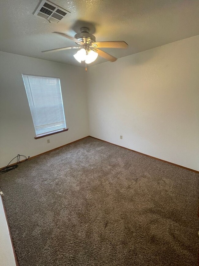 Building Photo - Cozy 3 Bedroom/2 Bath Home in Las Colinas