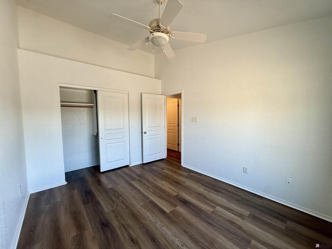 Building Photo - 10607 S Avenida Canela