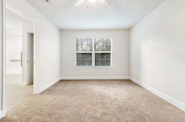 Building Photo - 22577 Mattingly St