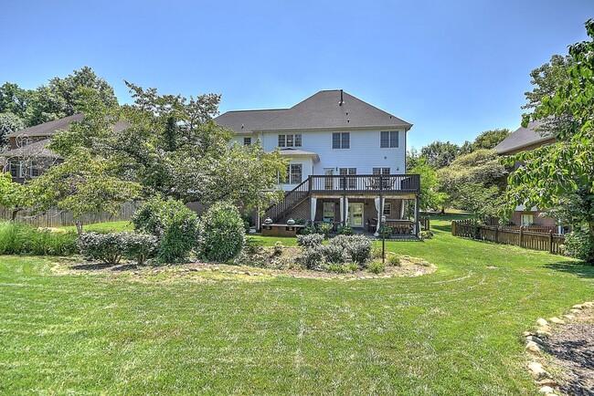 Building Photo - 9 Wayland Ct