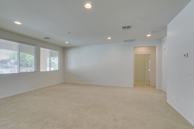 Building Photo - 12056 La Palmera Ave