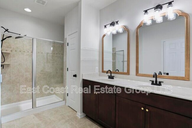 Building Photo - 5957 Whelan Ln